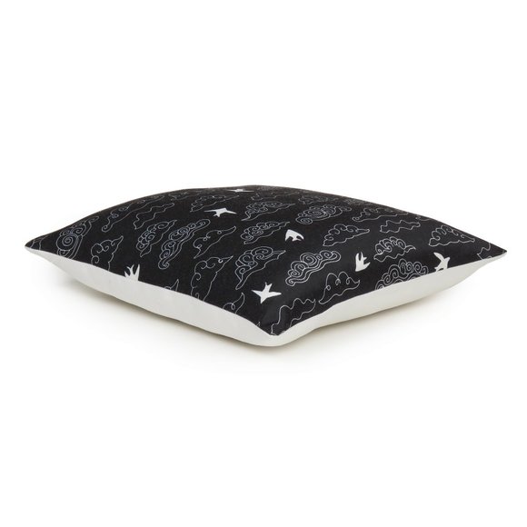 Oussum Cloud Comfortable  Digital Print Cushion Pillow Cover Home Decoration - Picture 2 of 4